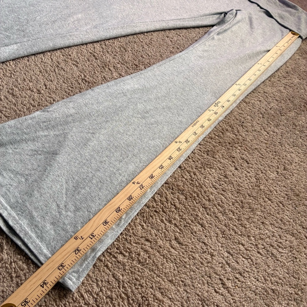 Gray Long Sleeve Top and Pants Set - Picture 13 of 16